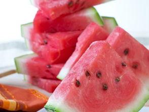 白瓜用去皮吃吗怎么吃,健康美味两不误