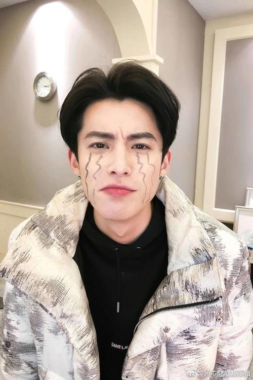 吃瓜女生王鹤棣,吃瓜女生心中的瓜田王子