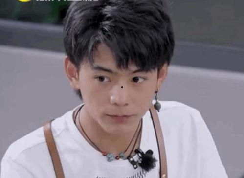 黄晓明直播吃瓜,揭秘娱乐圈幕后故事