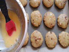 小西吃桃酥瓜,甜蜜滋味，温馨回忆