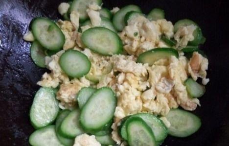 荷兰uva吃瓜,揭秘校园风云背后的真相