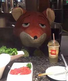 那才是真玩偶 吃瓜