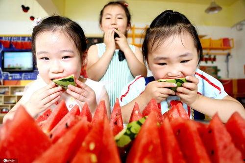幼儿园吃瓜幼儿吃瓜比赛