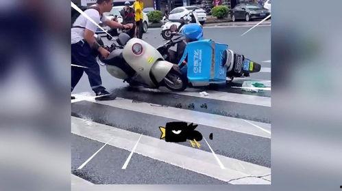 外卖小哥吃瓜趣闻,揭秘日常生活中的小确幸